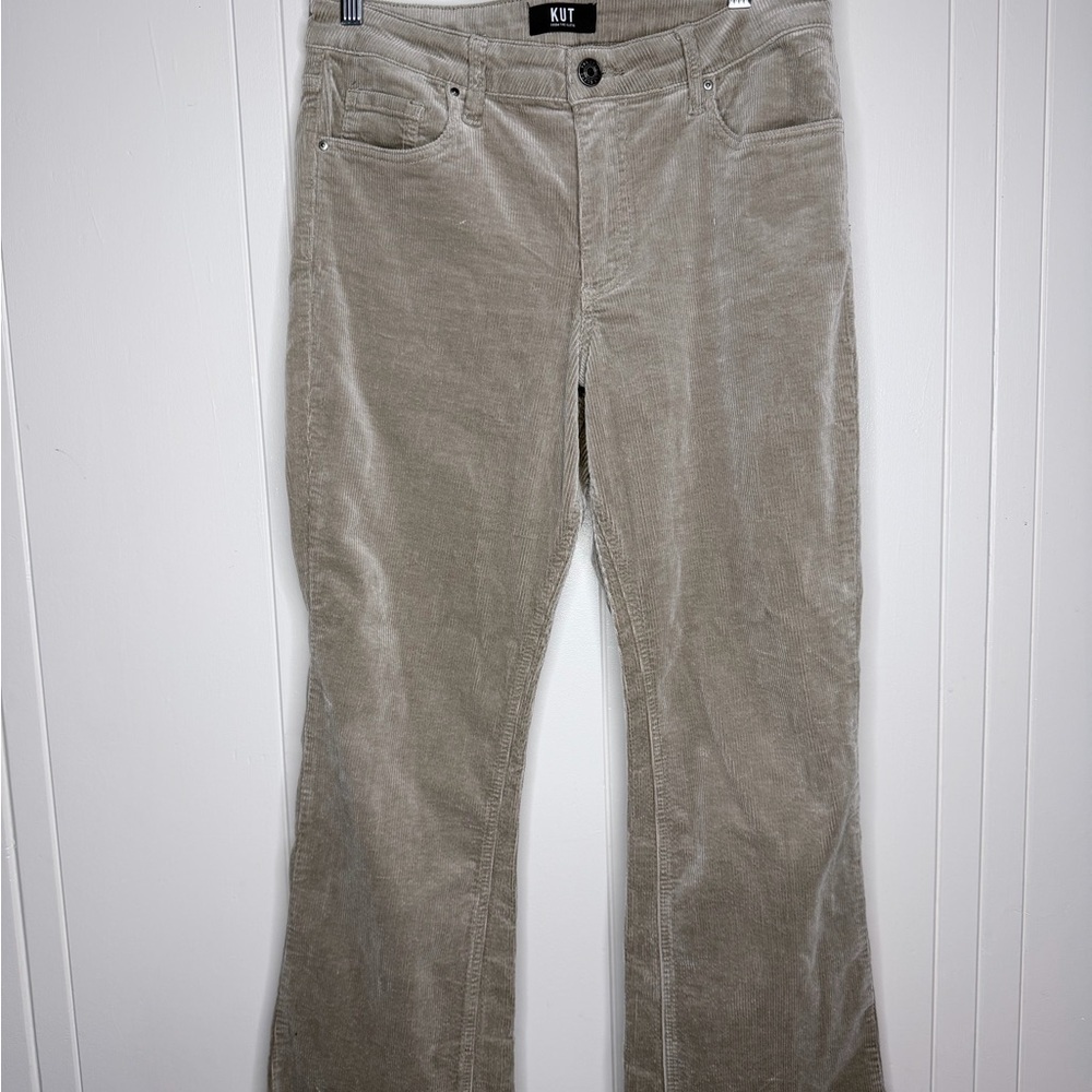 Kut from the Kloth Meg Corduroy
Meg Corduroy High Rise Wide Leg - Picture 2 of 10